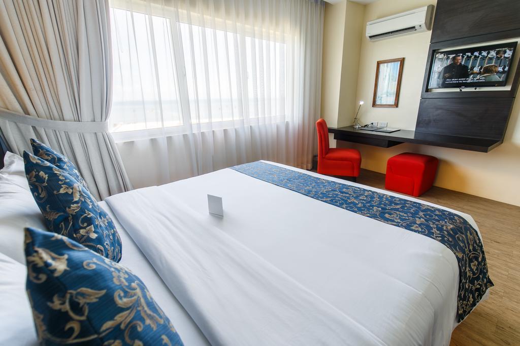 Solea Seaview Resort Lapu-Lapu City Dış mekan fotoğraf